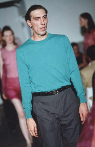 1999 Lightweight Virgin Wool Classic Slim Sweater