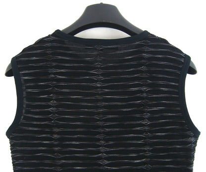 2006 Laser-Cut Overlaid Knit Sleeveless Top