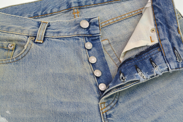 1999 Vintage Heavy Sanded Broken Denim Painter Jeans (Light Wash)