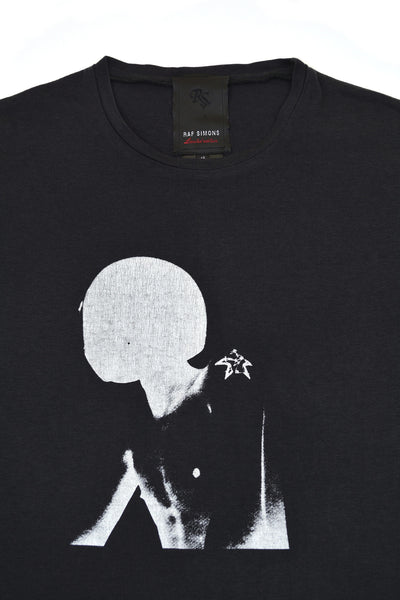 2005 Limited Edition Oversized T-Shirt with 'Isolated Heroes' Print