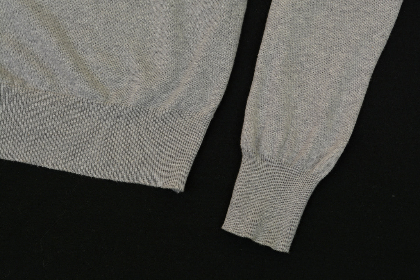 1999 Lightweight Virgin Wool Classic Slim Sweater