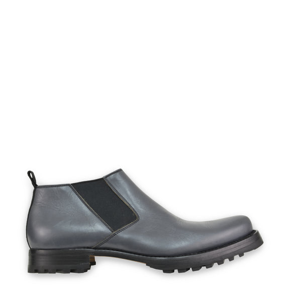 2000s Point Toe Short Chelsea Boots with Tread Sole in Calfskin