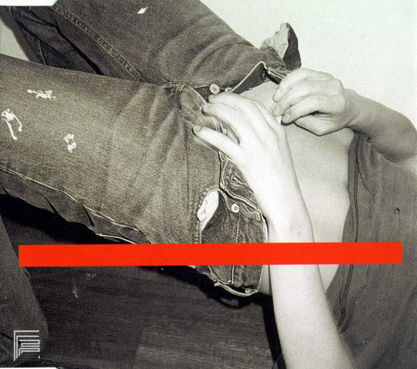 1998 Vintage Sanded Broken Denim Painter Jeans (Medium Wash, Size 26)
