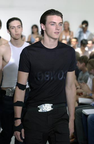 Helmut Lang 2004 Egyptian Cotton Reverse 'Cowboy' Tank Top – ENDYMA Helmut Lang 2004 Egyptian Cotton Reverse 'Cowboy' Tank Top – ENDYMA