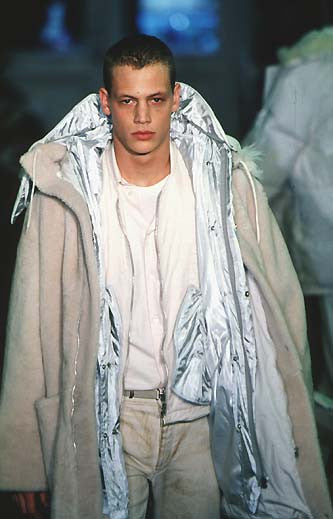 1998 Padded Coated Polyester Liner Vest with Asymmetric Pocket